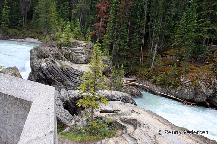 Natural Bridge.jpg - Natural Bridge